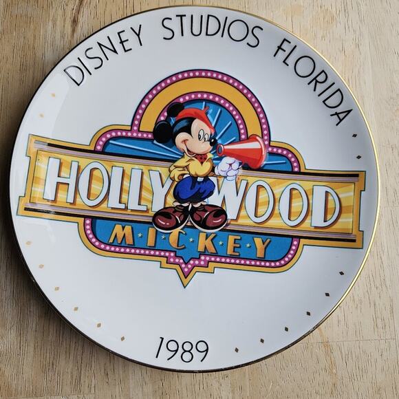 VTG Disney Character Collection Hollywood Mickey Mouse Collectible Plate - Picture 1 of 3